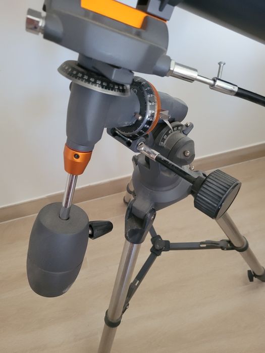 Telescópio  celestron astromaster 130