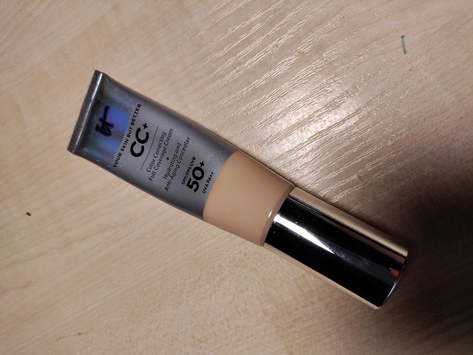 IT COSMETICS Your Skin but better CC+