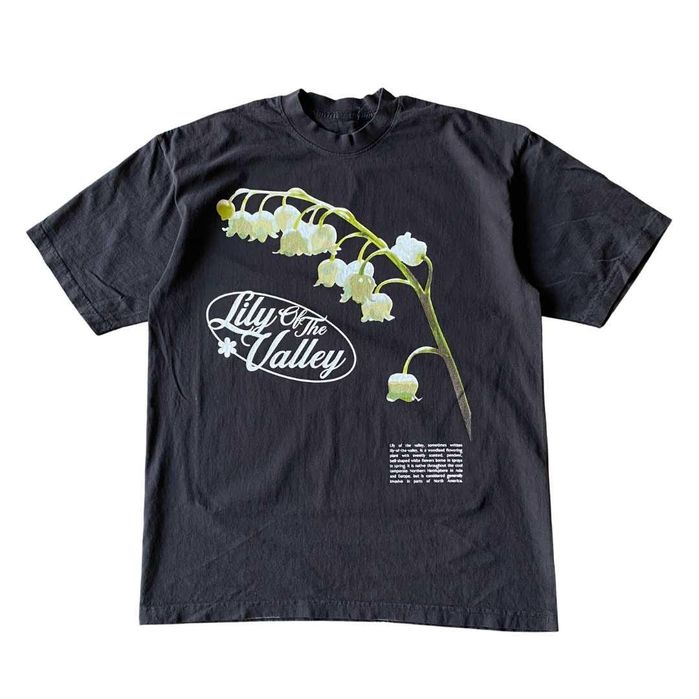 Футболка у2к з квітами текстом