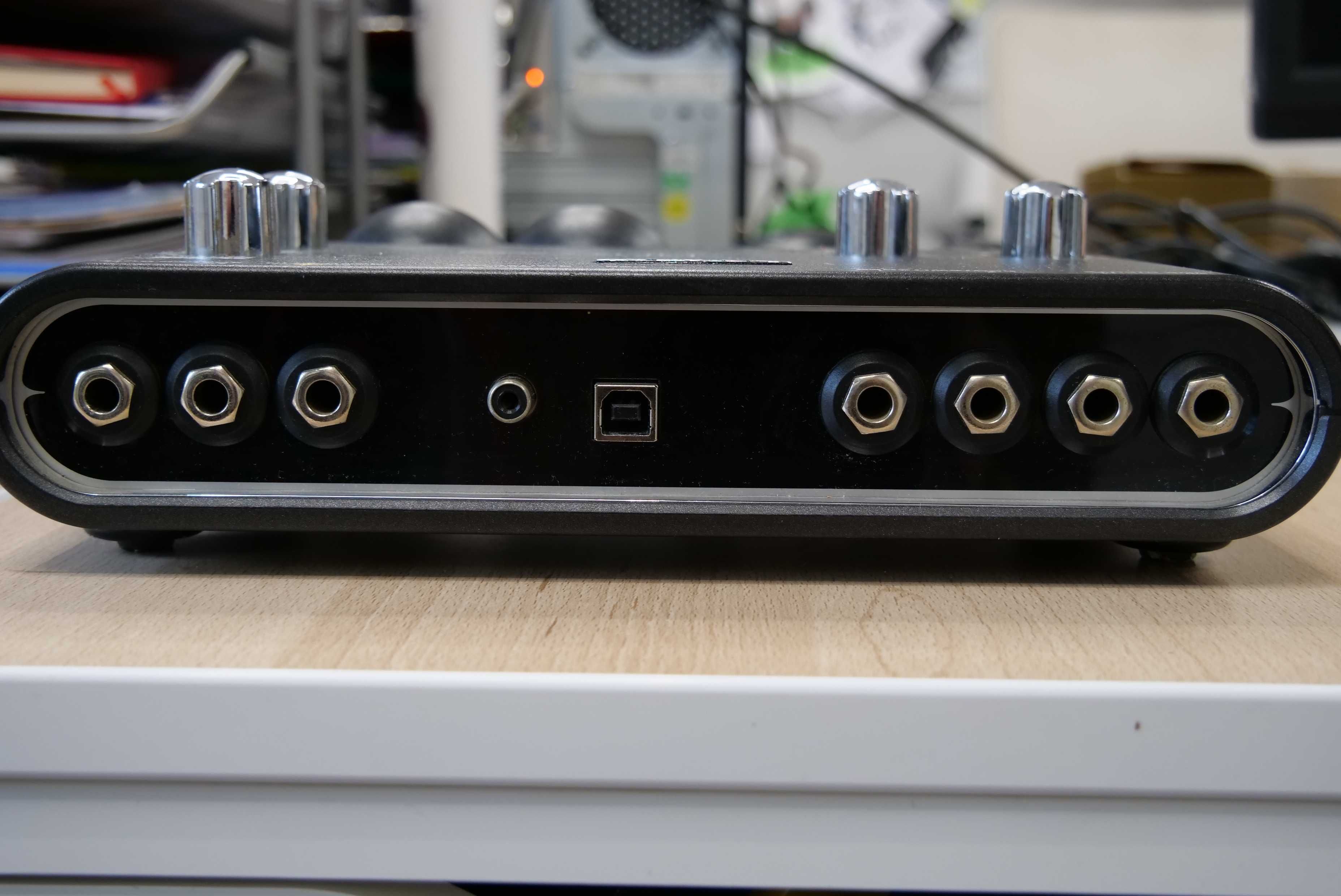 Line 6 - UX2 interfejs muzyczny