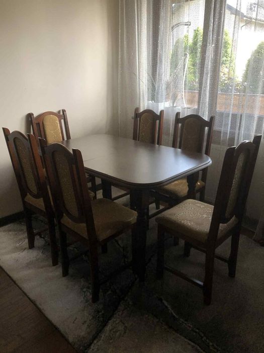 Rozkładany stół + 6 krzeseł