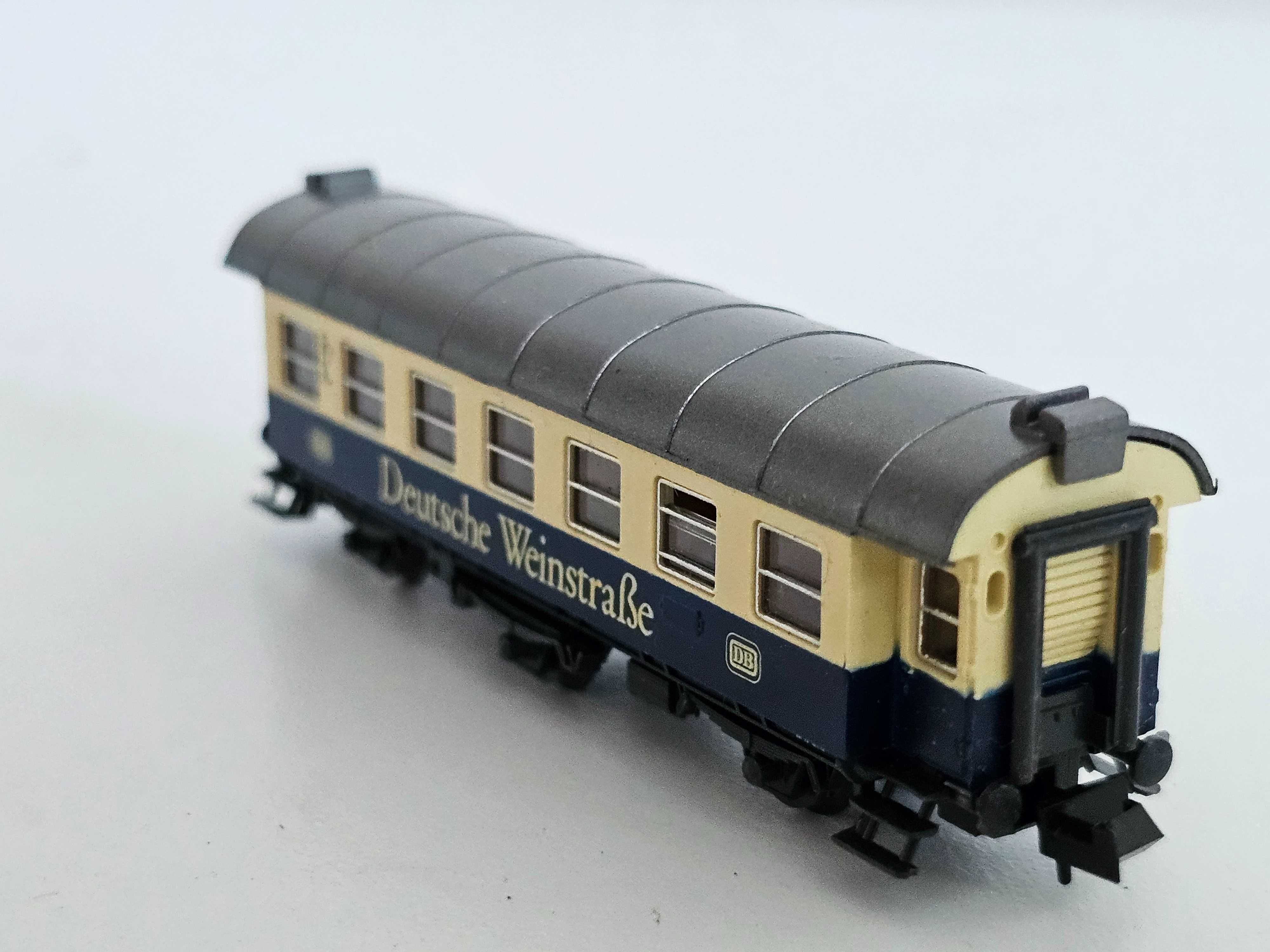 Roco wagon pasażerski osobowy turystyczny DB skala N 1:160