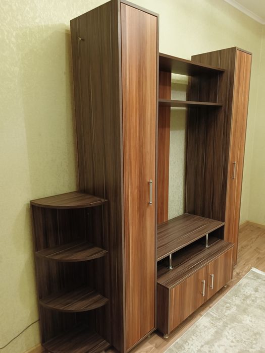 Модульна стінка для вітальні. Стінка під телевізор