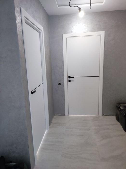 Монтаж дверей ,плинтуса. Київ , Область. Установка дверей .