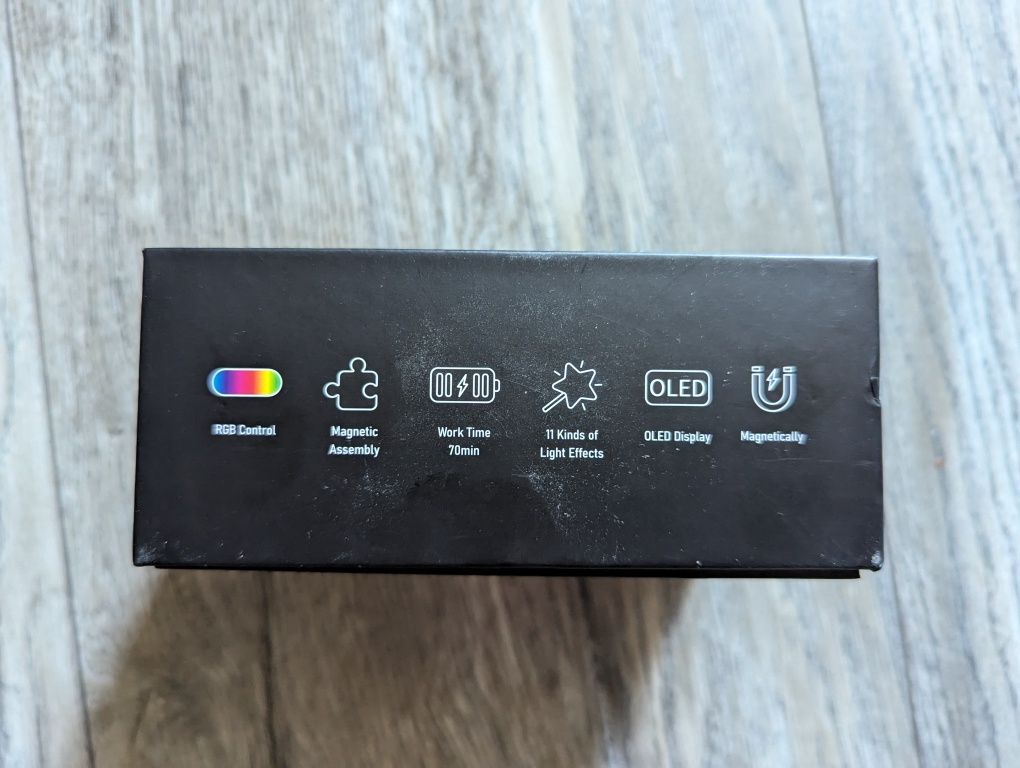 Компактне точкове світло Ulanzi L2 RGB, type-c