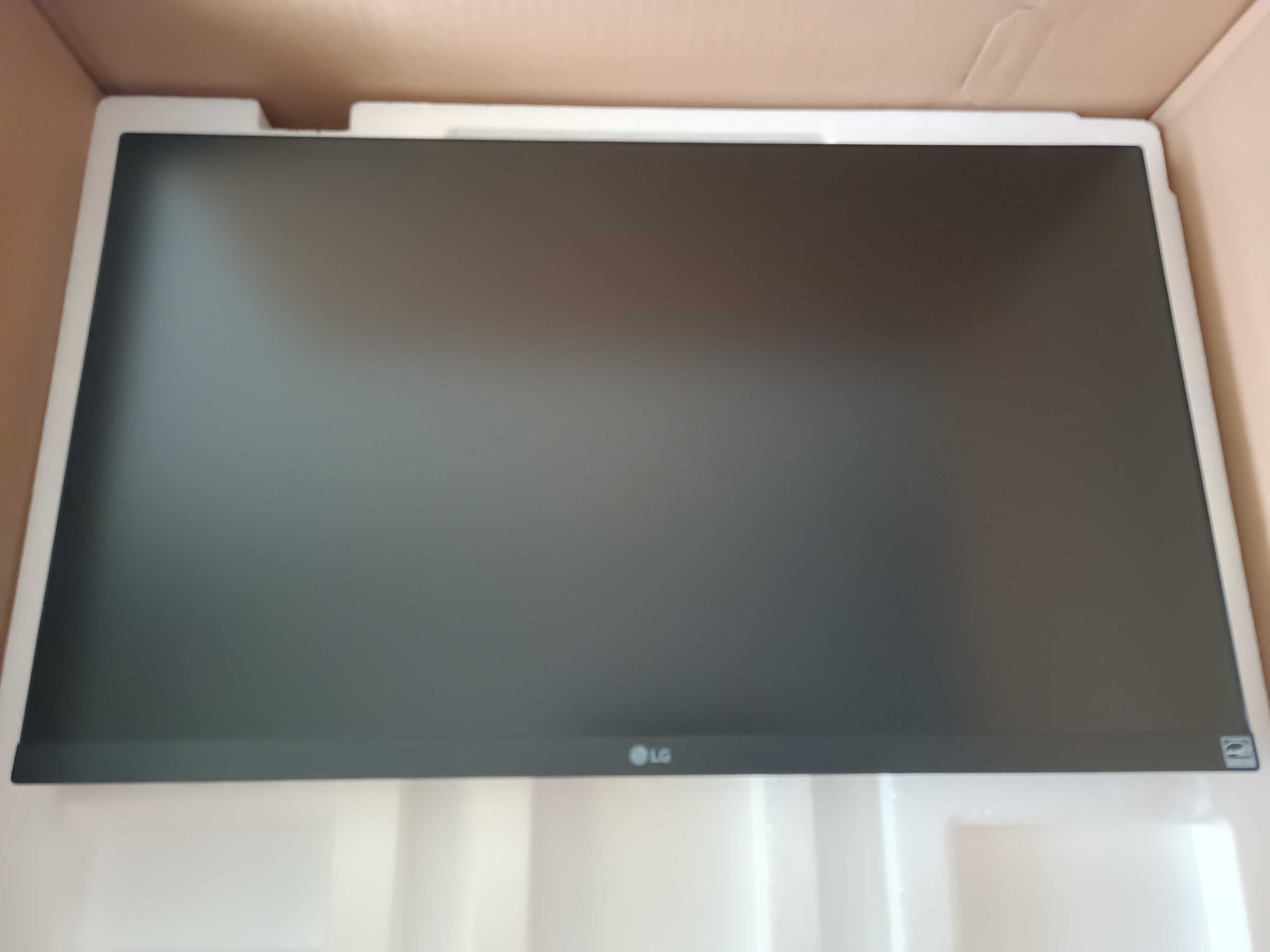 Monitor LG 24LB65OC IPS FHD 75hz 5ms GtG