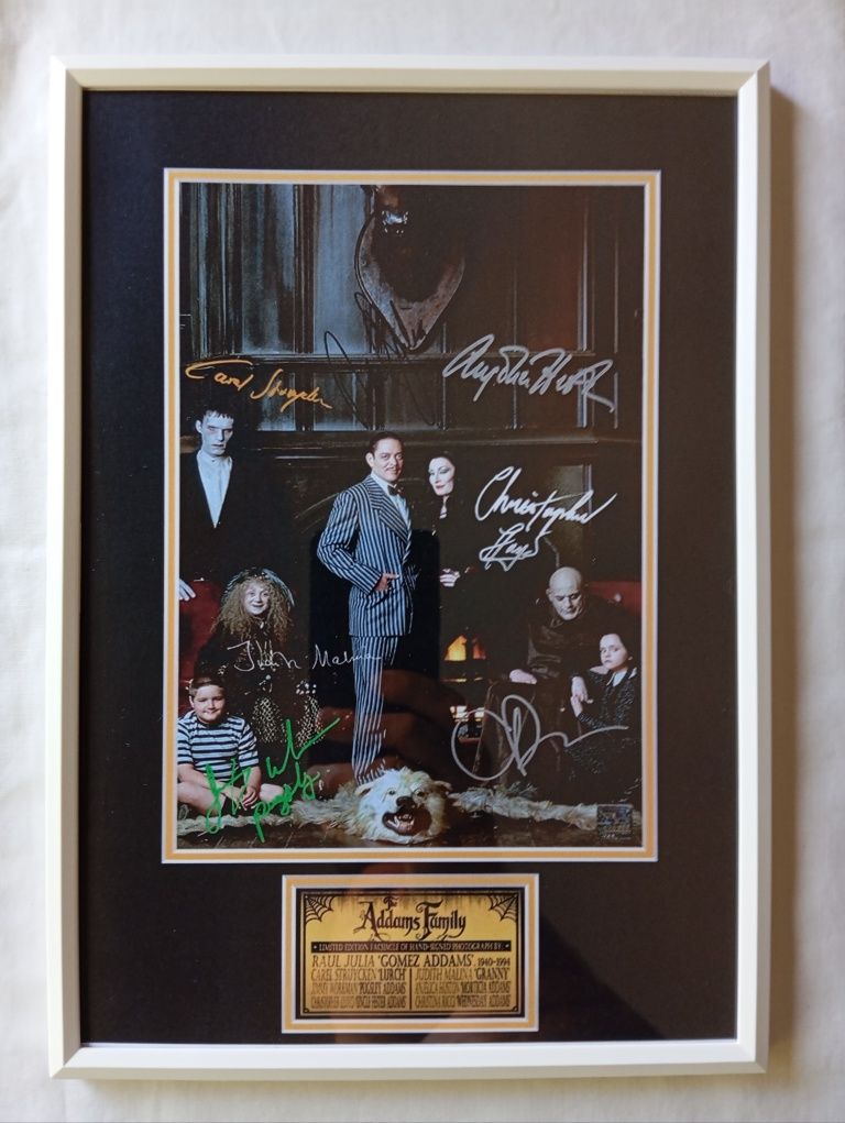Moldura Filme Addams Family com Autógrafos (A4)