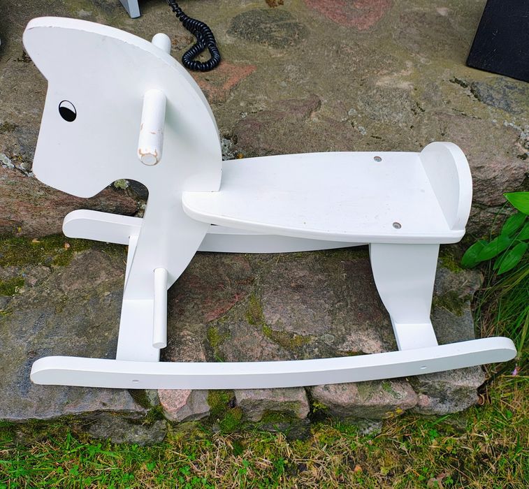 Koń konik na biegunach drewniany