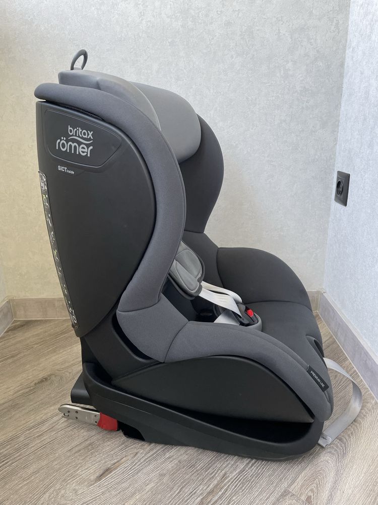 Автокрісло Britax Römer TRIFIX2 i-SIZE (Storm Grey)