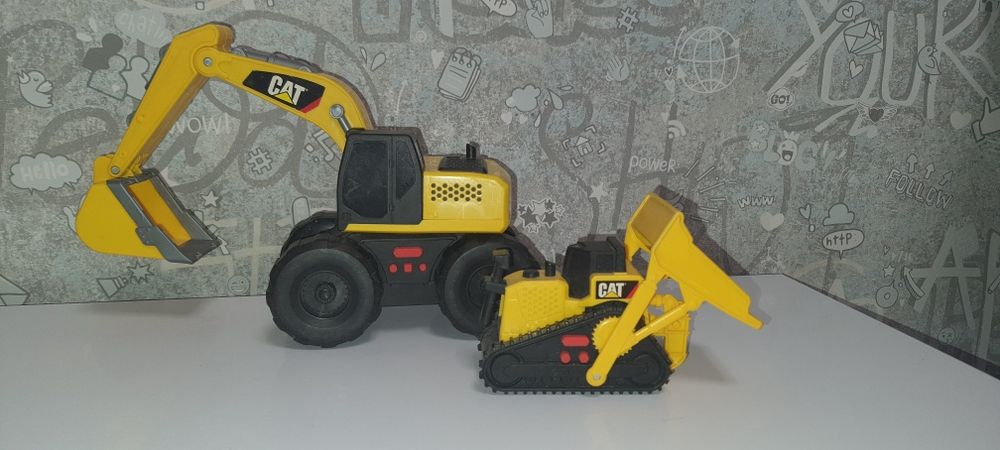 Машинки саt та інші