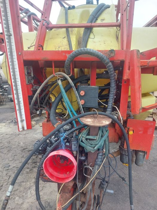 Опрыскиватель прицепной keverlend  rau