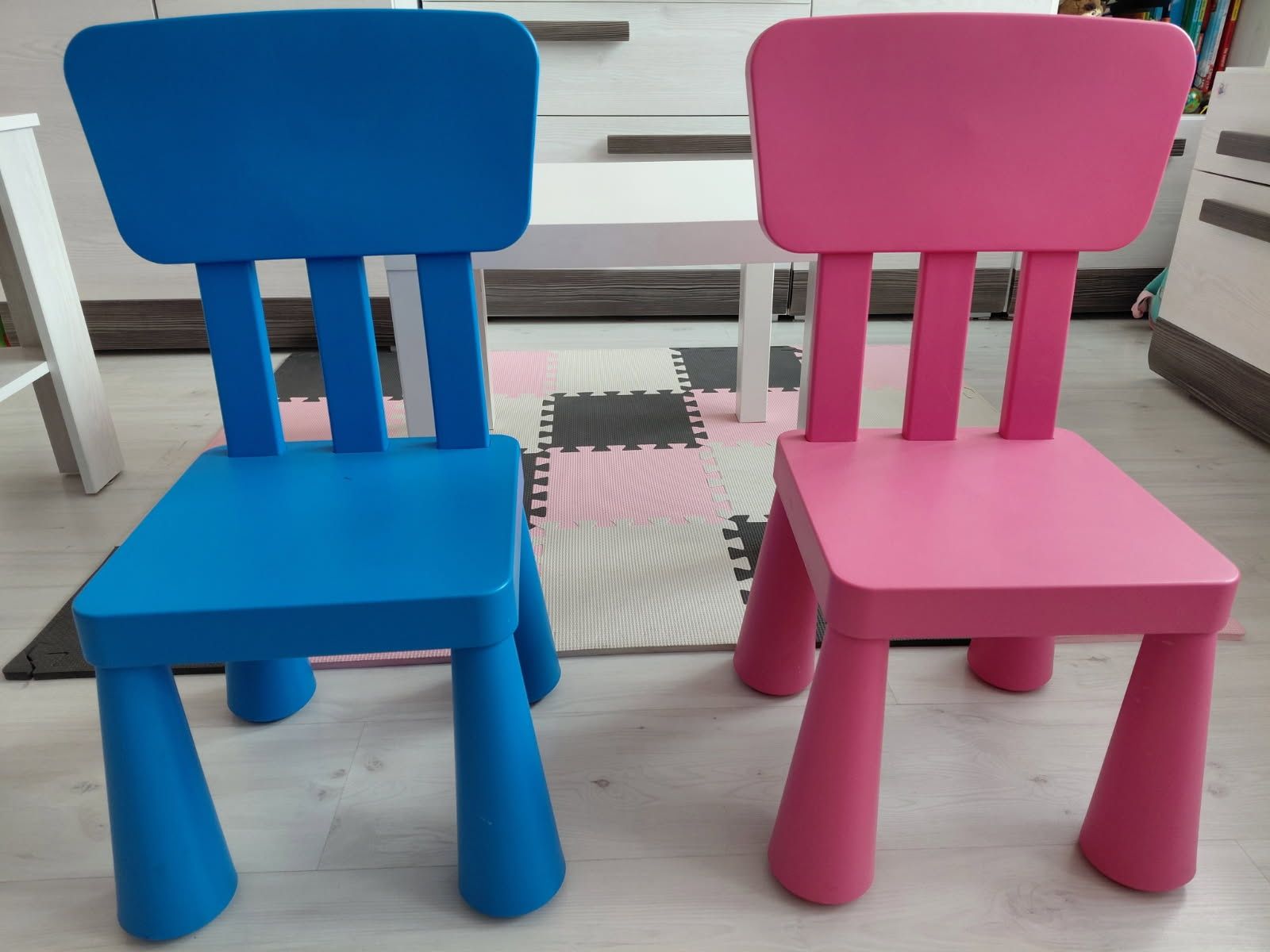 Stolik i krzesła dla dzieci IKEA