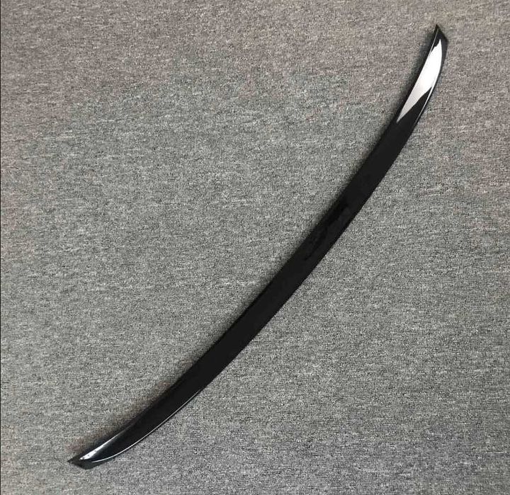 Спойлер чорний глянець VW Jetta 6 2012-2019 на багажник / ABS пластик