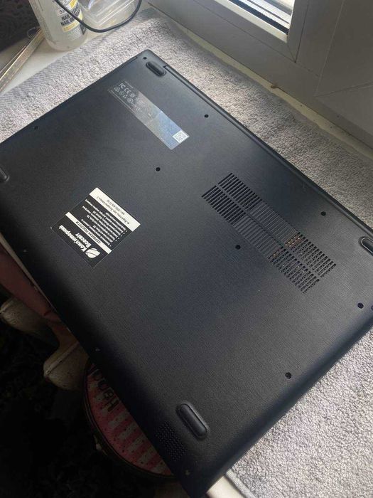 Продам ноутбук, Lenovo V145-15AST