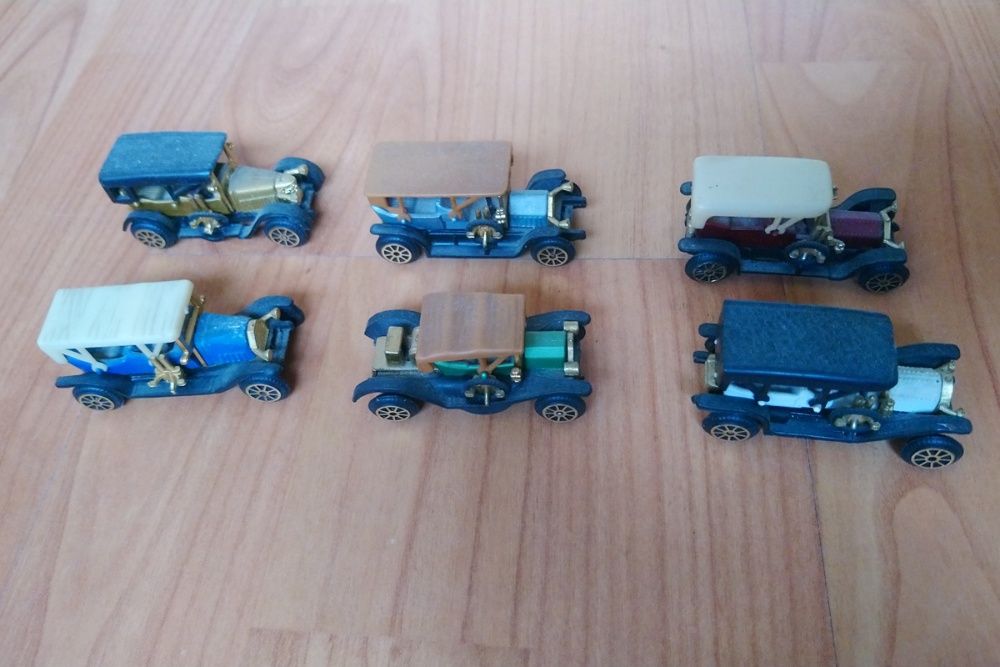 Miniaturas Classic Car Miniatures Collection