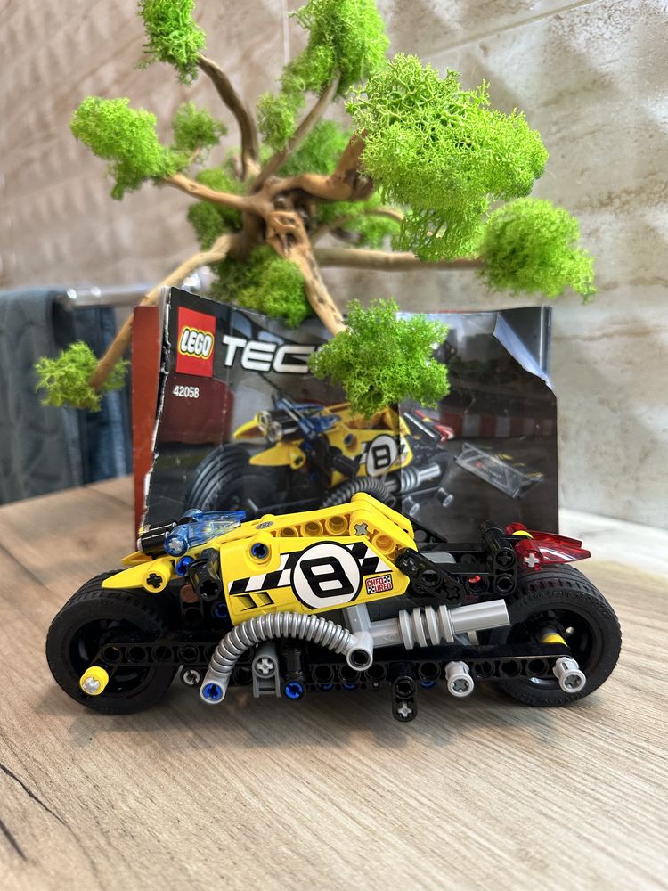 LEGO 42058 Technic Kaskaderski motocykl