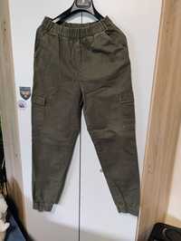 Spodnie joggery  H&M.   36