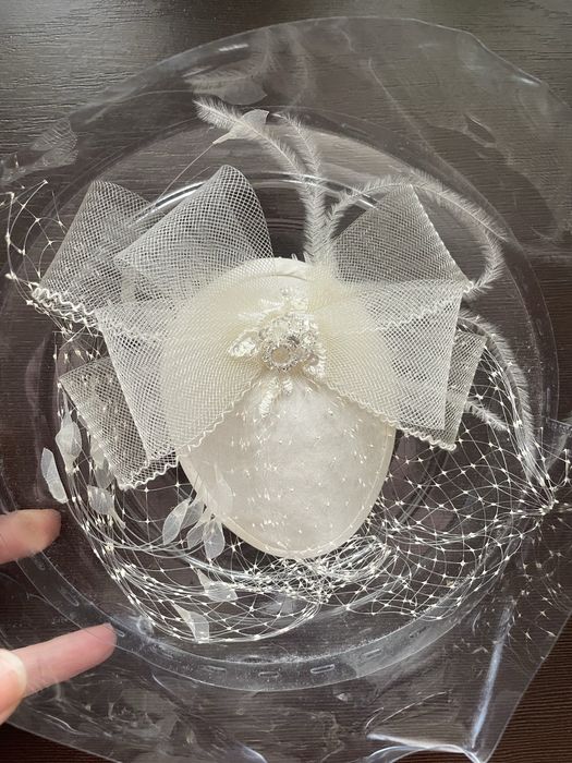 Zamiast welonu ślubny toczek z woalką
