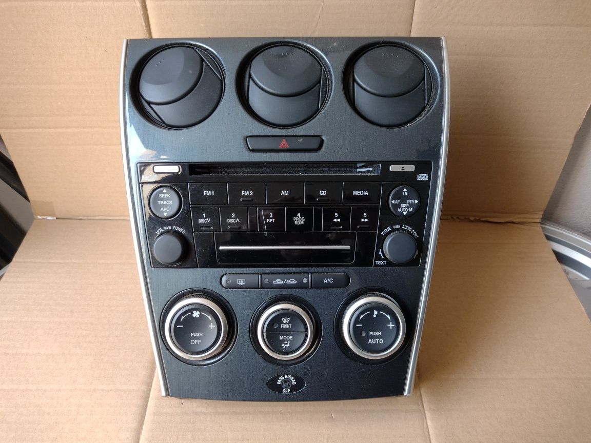 Mazda 6 GG GY lift 05-07 - Radio Radioodtwarzacz Ramka Panel kpl