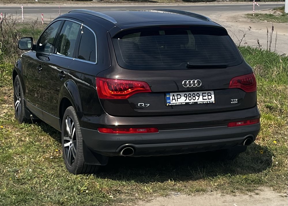 Автомобіль AUDI Q7 TDI 3.0