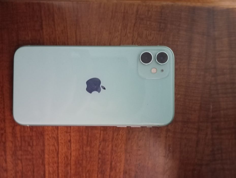 iPhone 11 novo impecável