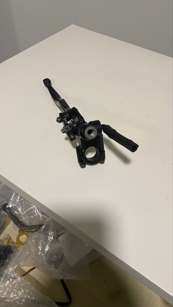 Yamaha r1/r6 carnagens e bomba de travao r6