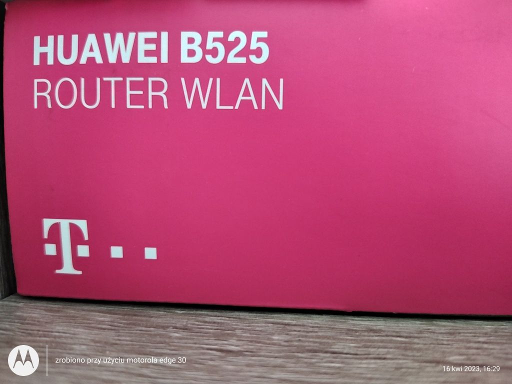 Router HUAWEI B525.