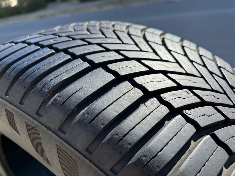 Шини 225/50 R18 Bridgestone WeatherControl резина бу всесезонна