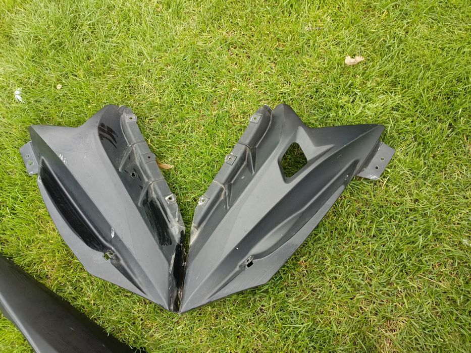 Sprzedam  owiewki do Yamaha  YZF- R125