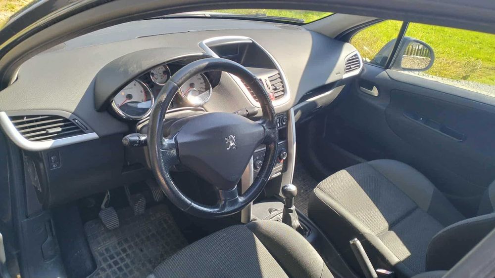 Peugeot 207 1.4 HDI (2012) – Oszczędny Diesel, Bez Korozji, 150 tys.