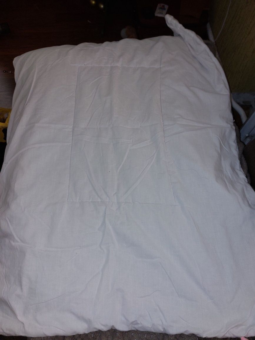детская постель в кроватку одеяло подушка и белье