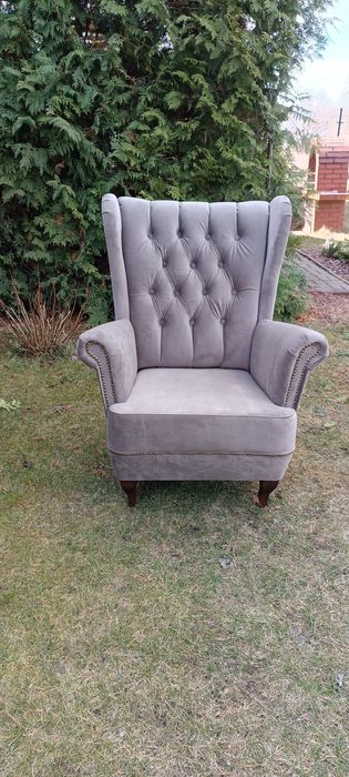 Fotel uszak królewski chesterfield producent