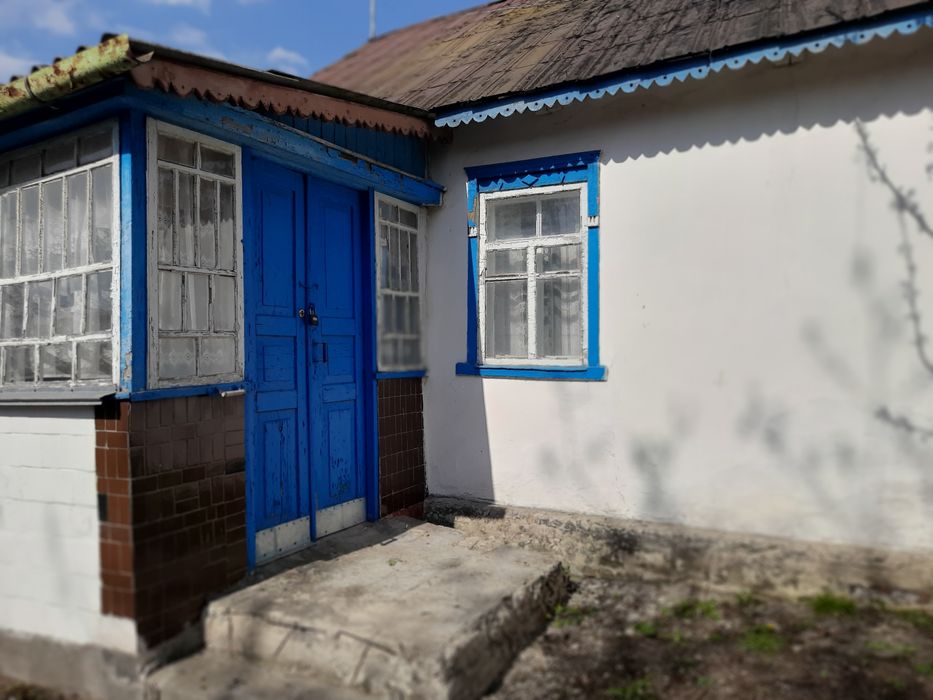 Продам будиннк  в с Яроповичі.