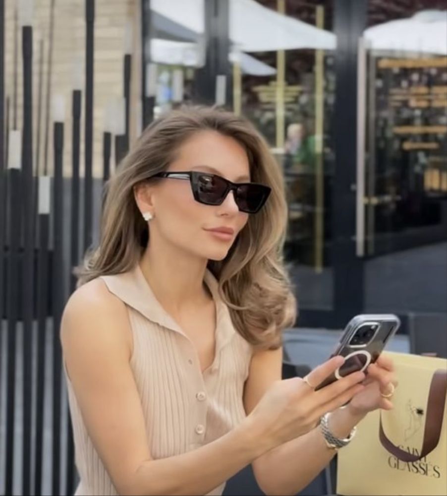 Окуляри сонцезахисні оригінал YSL продаж Обміняю на 53