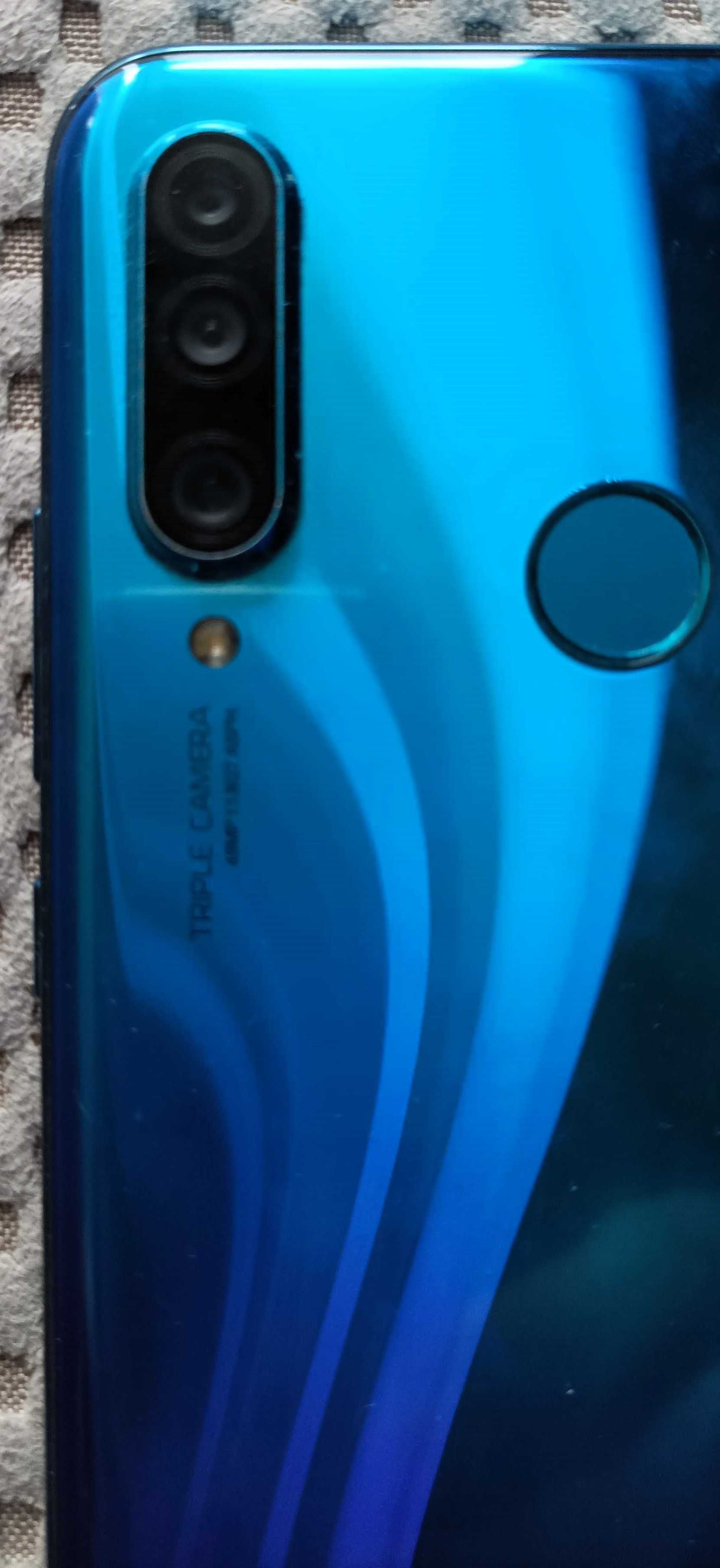 HUAWEI P30 Lite 4/128 + bonus (4 etui)