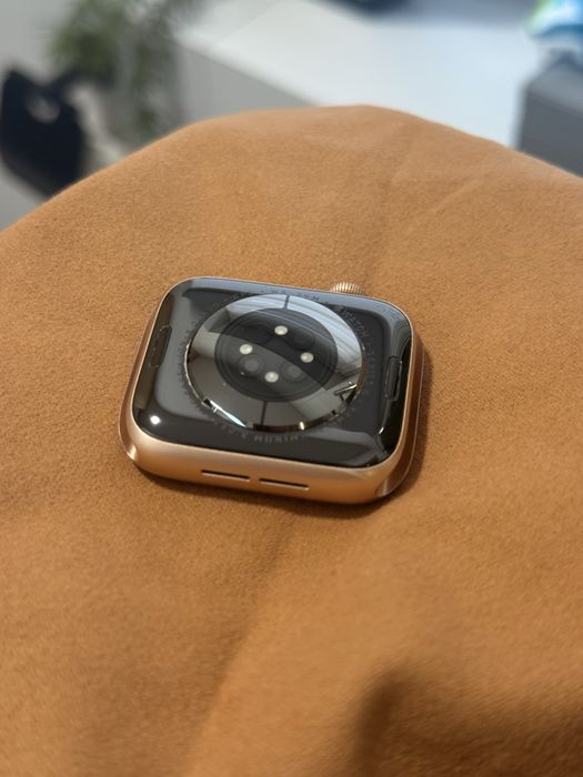 Apple Watch 6 44mm