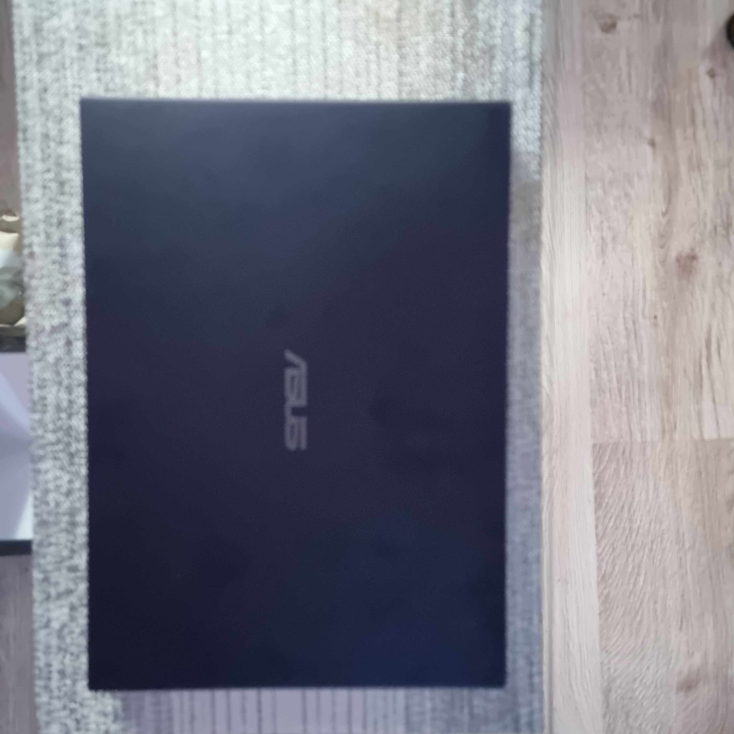 Sprzedam Laptop ASUS 
P2451FA-EB0837T