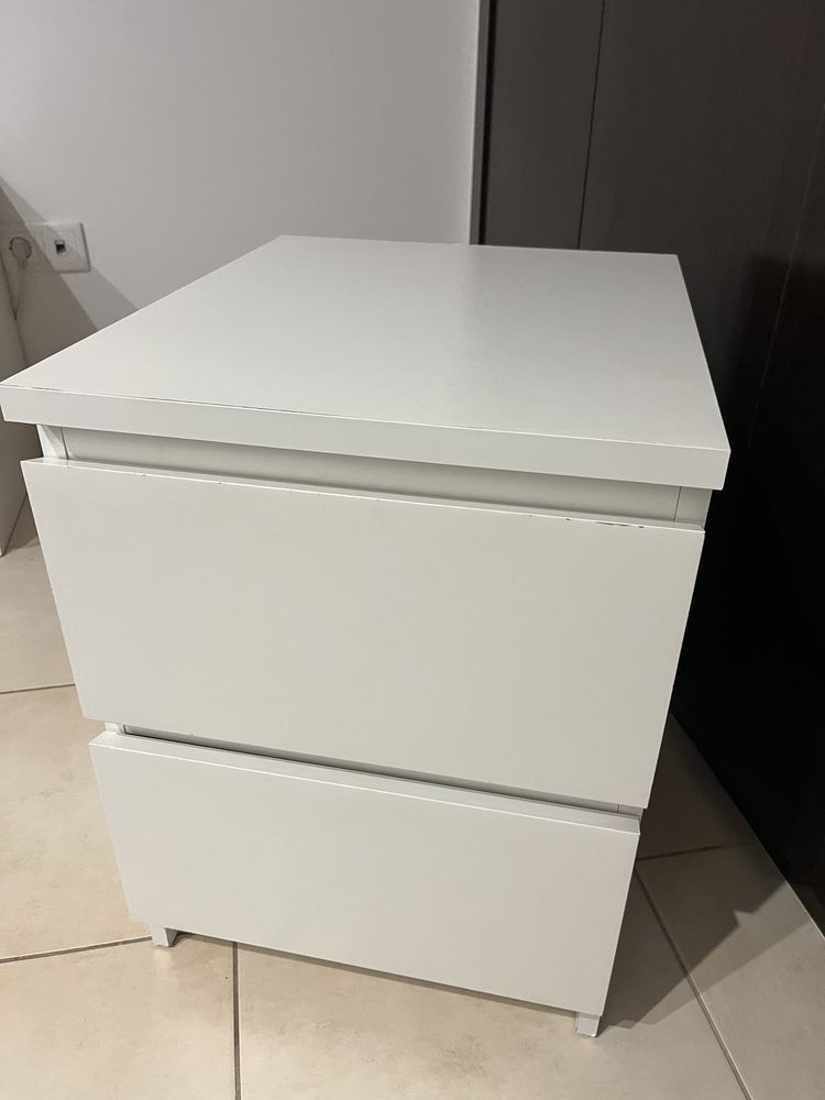 2 mesas de cabeceira malm ikea