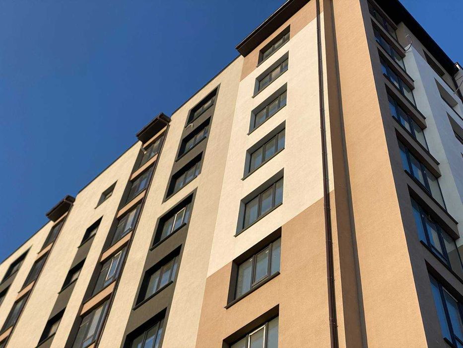 Продаж 1-кімнатної зданої квартири біля парку (сирець з наповненням)