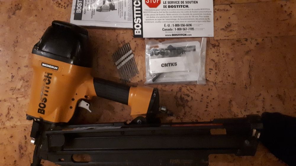 Продам гвоздезабивной пистолет BOSTITCH F21PL