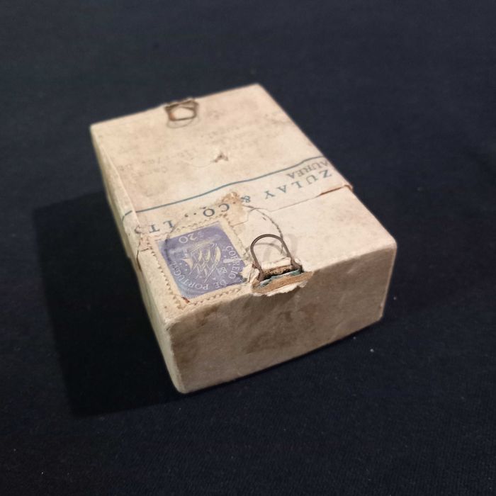 Caixa medicamento antiga