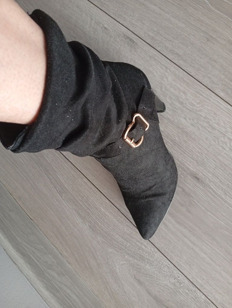 Botki czarne 38 r