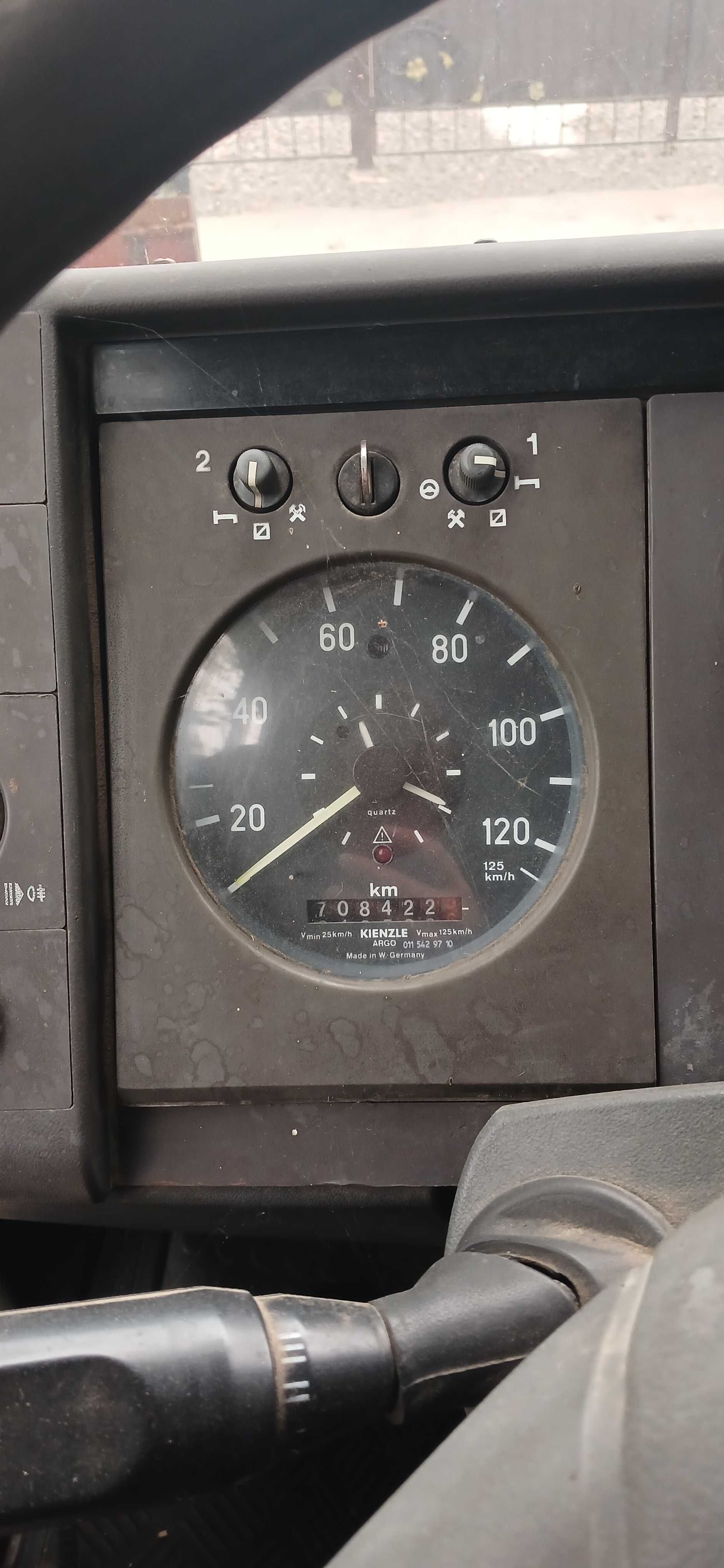 Продам Мерседес - 609