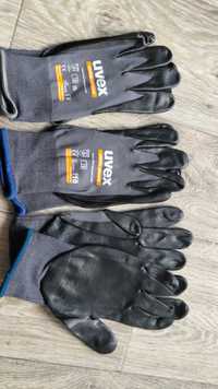 Защитные перчатки Uvex