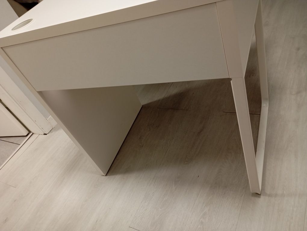 Secretária IKEA Micke Branca