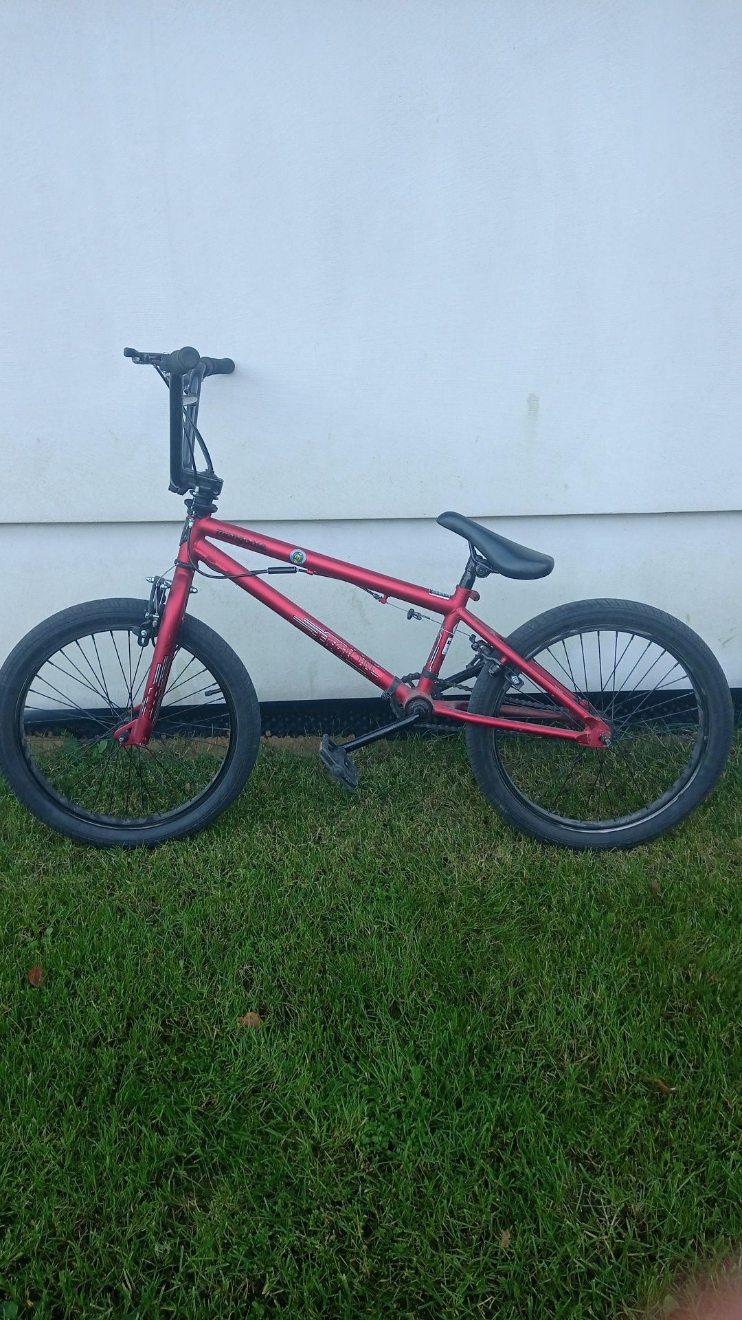 Rower BMX mongoose czerwony