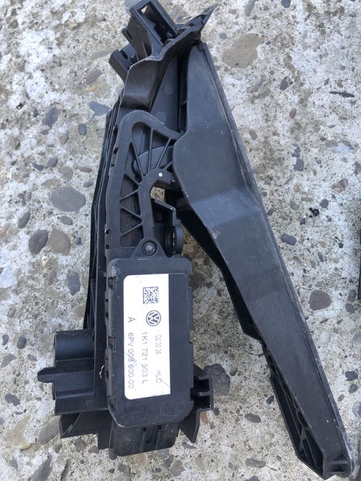 Педаль газу Passat B6 Golf 4 Jetta Audi A3 Skoda SuperB 1K1723503L