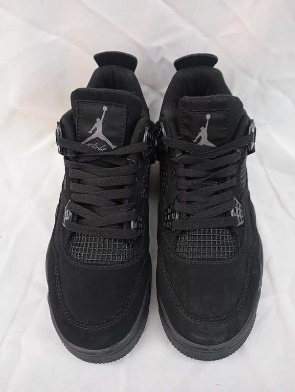 Jordan4RetroBlack r.39