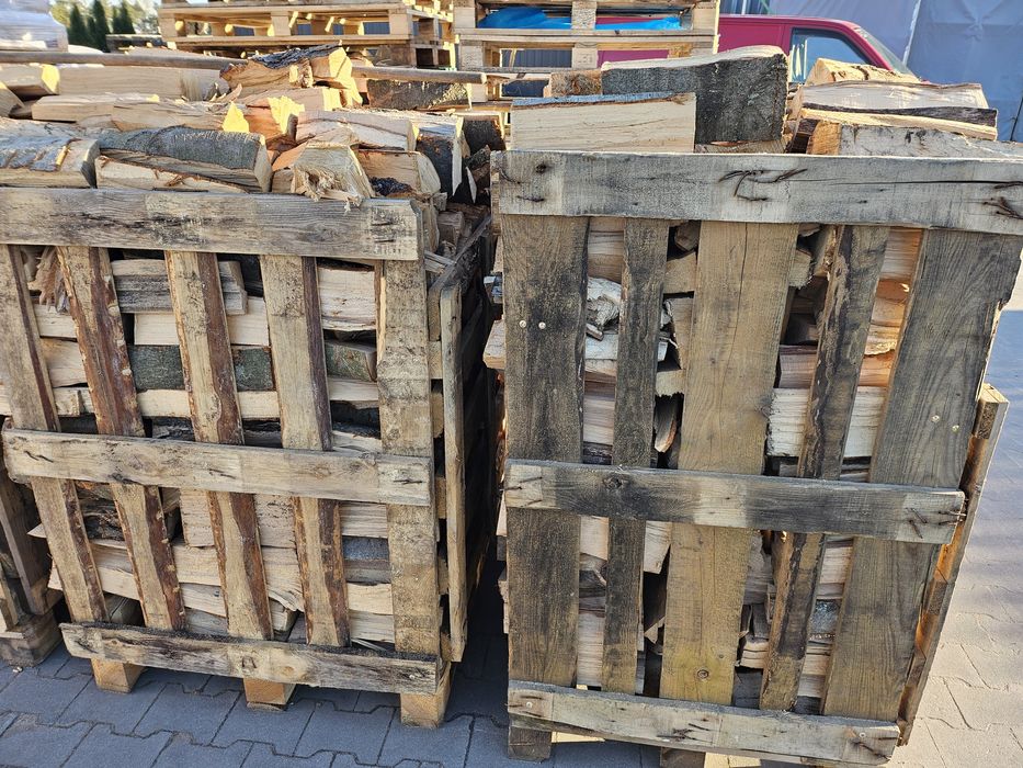 Sprzedam drewno opałowe. Sosna skrzynia 1,5m -400złDostępne BUK I SOSN