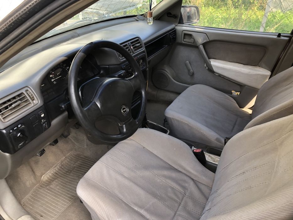 opel vectra a 1.6 1990р